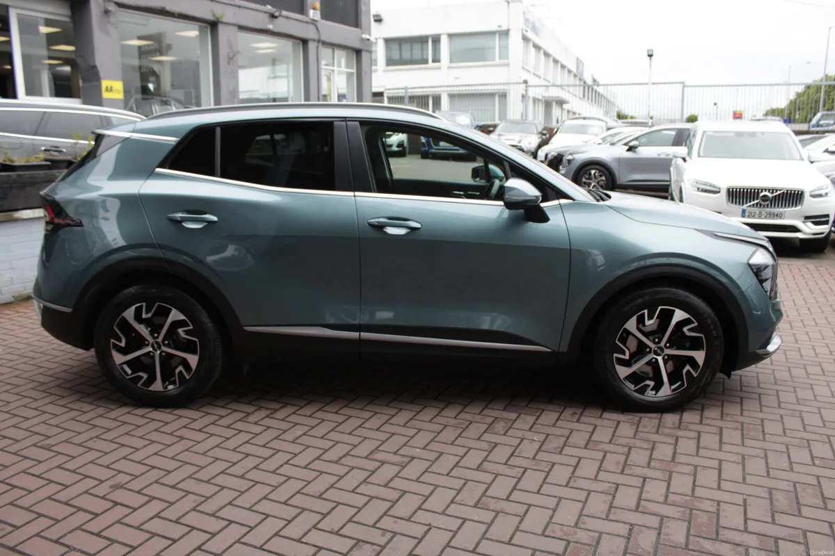 .1.6CRDI K3 PLATINUM 5DR ESTATE // ONLY 41,000 KMS - Image 3