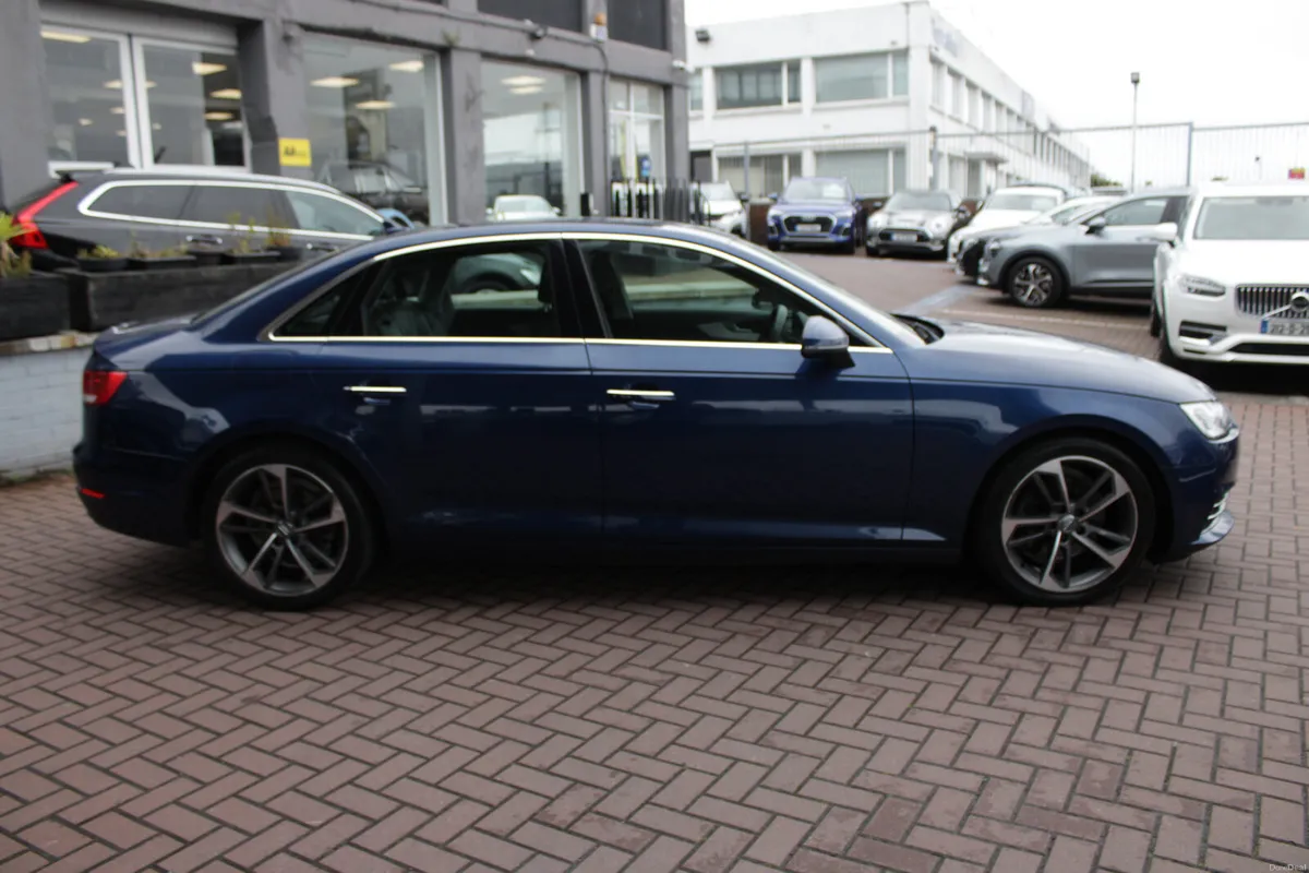 2.0TDI SE LIMOUSINE EDITION 4DR SALOON // ONLY 136 - Image 3