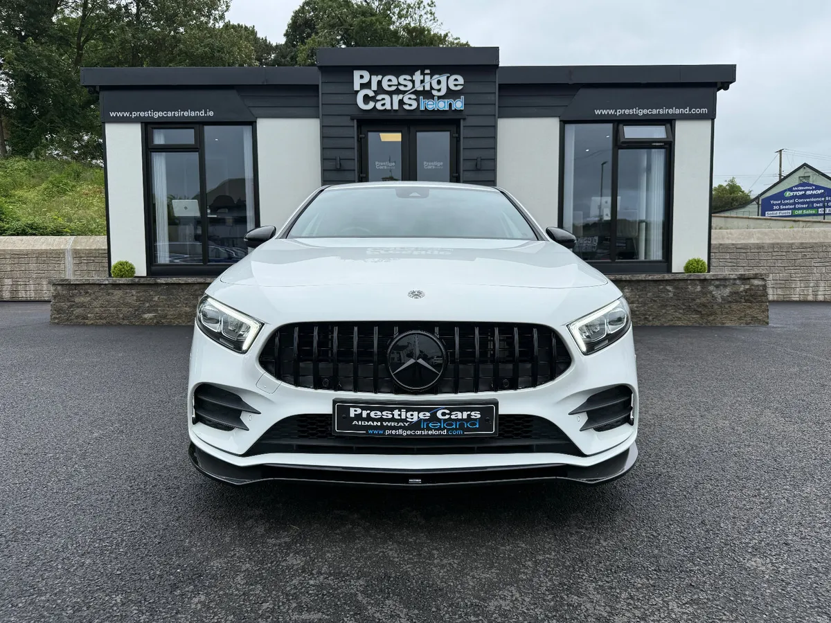 221 MERCEDES A250E AMG LINE EXCUTIVE EDT AUTO 4DR - Image 2