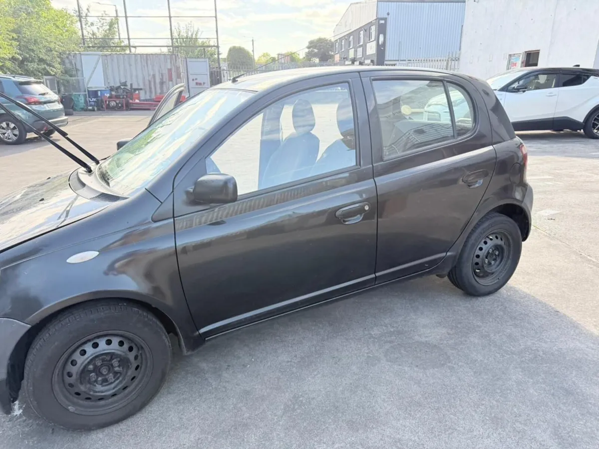 Yaris - Image 3