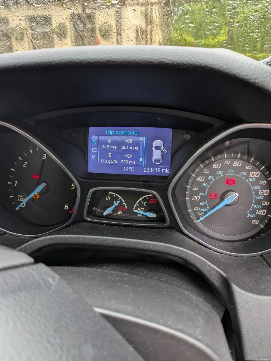 Ford Focus 2013 - Image 2
