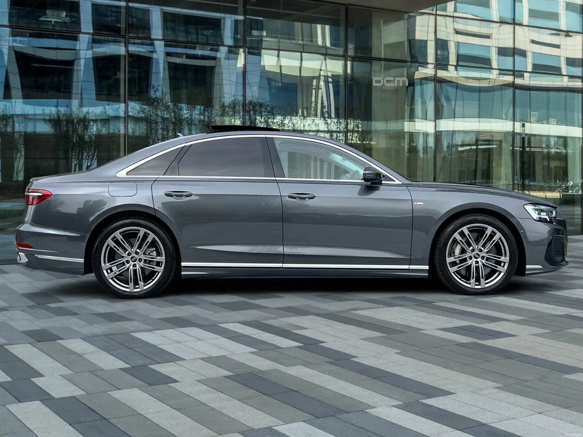 Audi A8 PHEV 60TFSI e quattro - Image 5