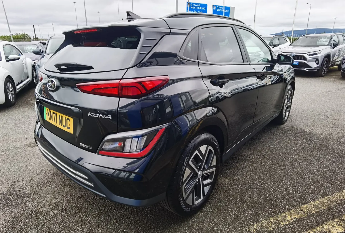 HYUNDAI KONA 64KWH PREMIUM **96.1% BATTERY HEALTH* - Image 5