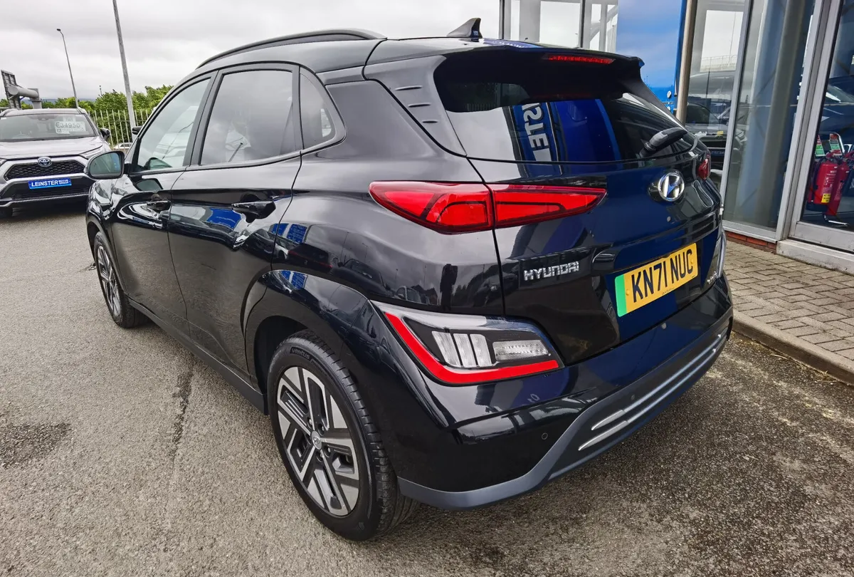 HYUNDAI KONA 64KWH PREMIUM **96.1% BATTERY HEALTH* - Image 6