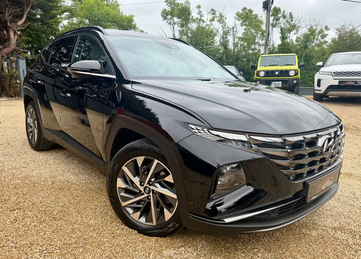 2022 Hyundai Tucson Executive Plus - Image 3