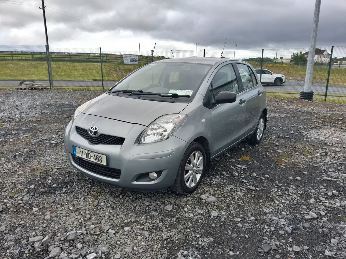 Maindealer Auction Unreserved Toyota Yaris 2011 - Image 3