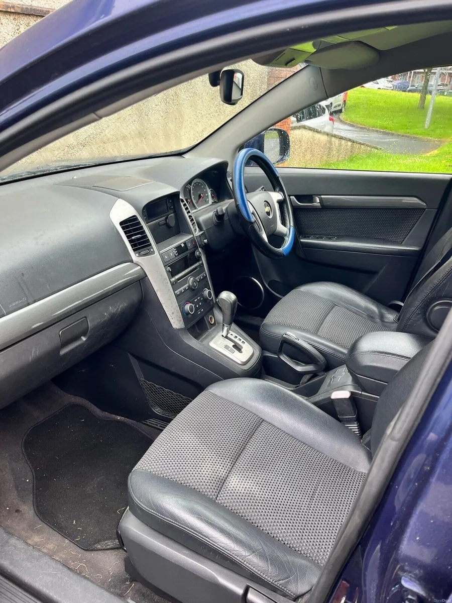 Chevrolet Captiva SUV 2.0L AWD Auto - Image 5