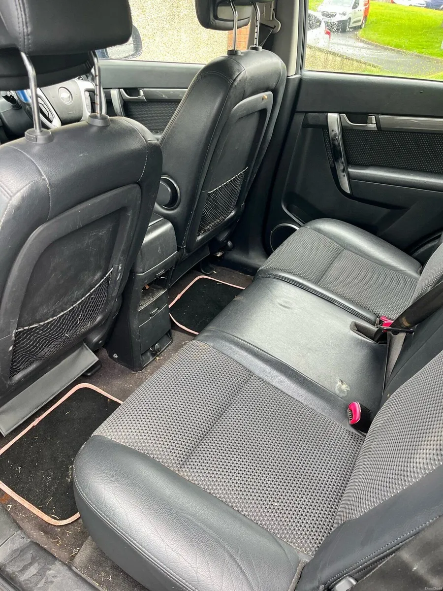Chevrolet Captiva SUV 2.0L AWD Auto - Image 6