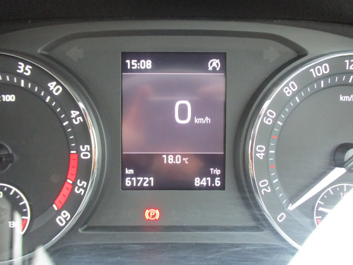 Skoda Octavia 2021 2.0TDI 115BHP AMBITION - Image 2