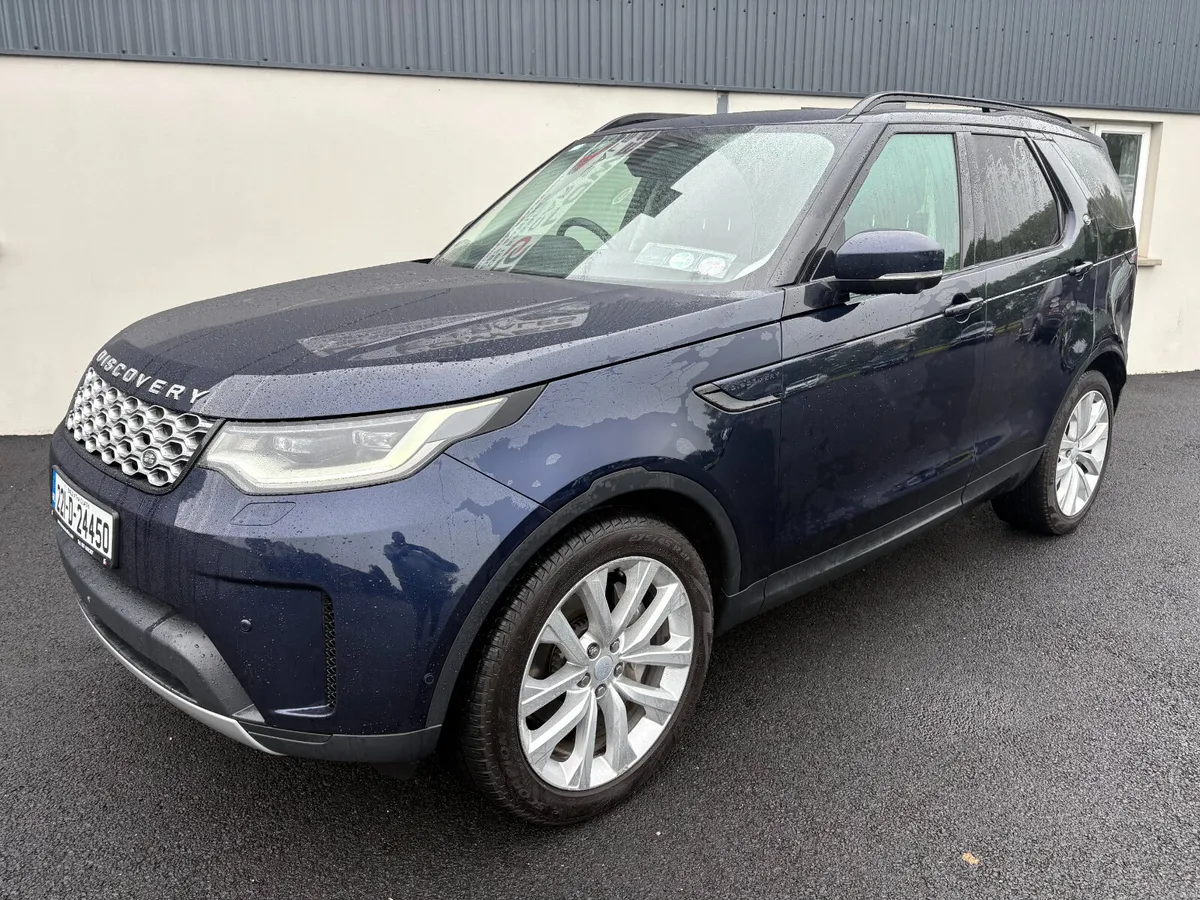 221 Land Rover Discovery 3.0 D300 SD6 SE Commerial - Image 2