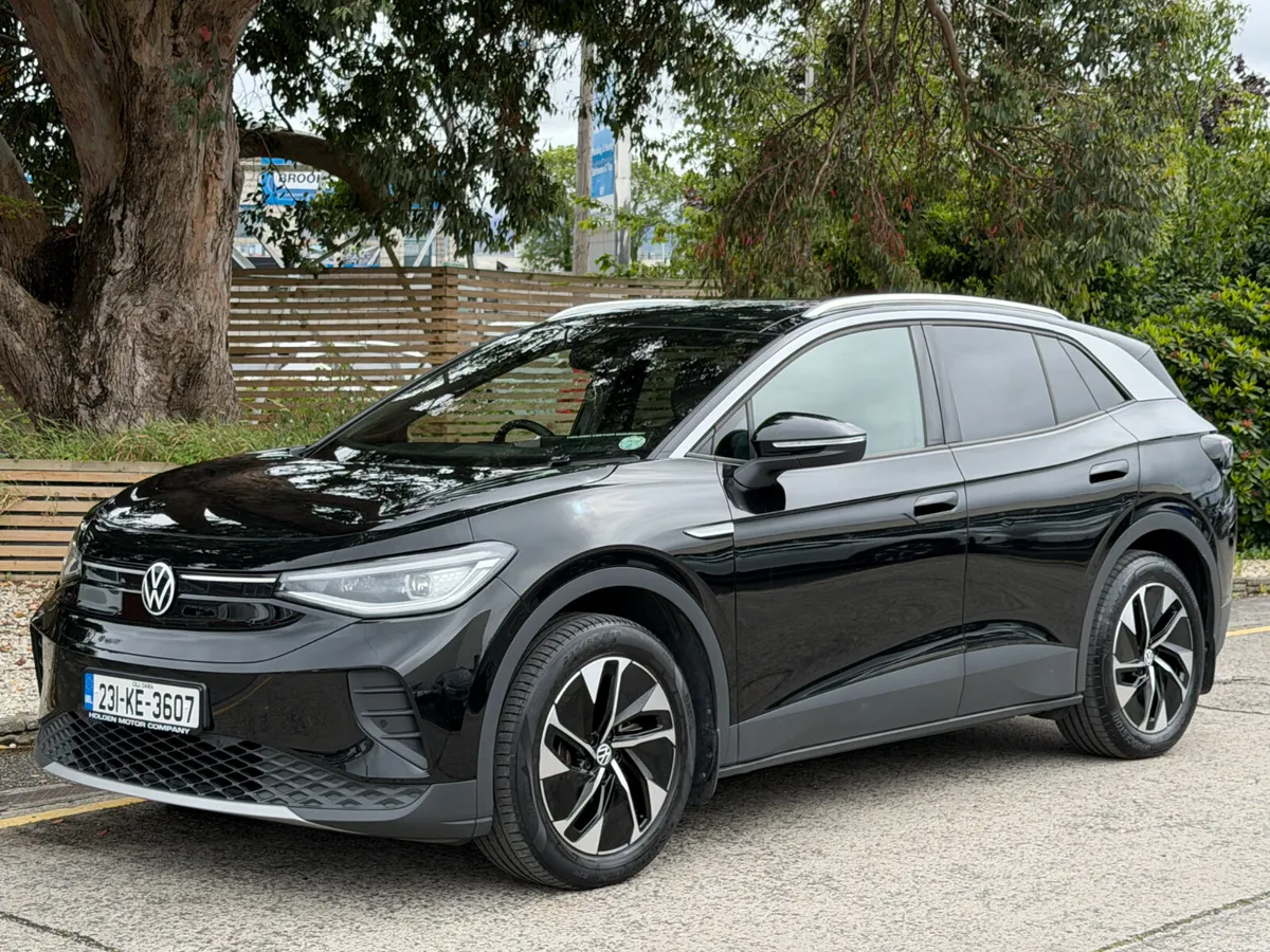 2023 Volkswagen ID.4 PURE. 52KWH. PAN ROOF. 2 KEYS - Image 2