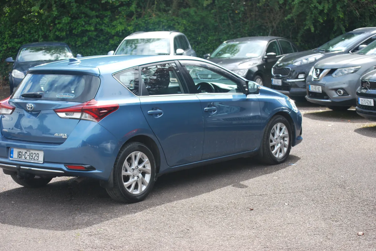 Toyota Auris 2016 Luna 1.4 D4D 5 Door - Image 4