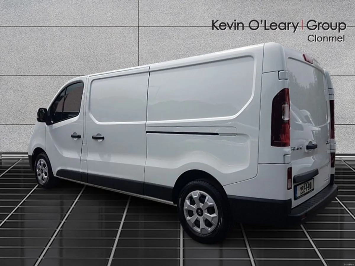 Renault Trafic TRAFIC LL30 BLUE DCI 130 ADVAN - Image 3