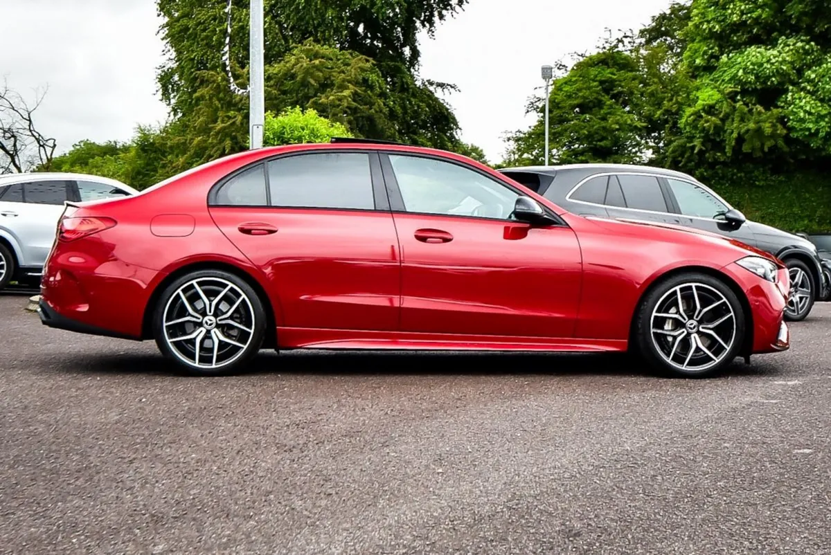 Mercedes-Benz C-Class C200d AMG Pan Roof Night Pac - Image 4