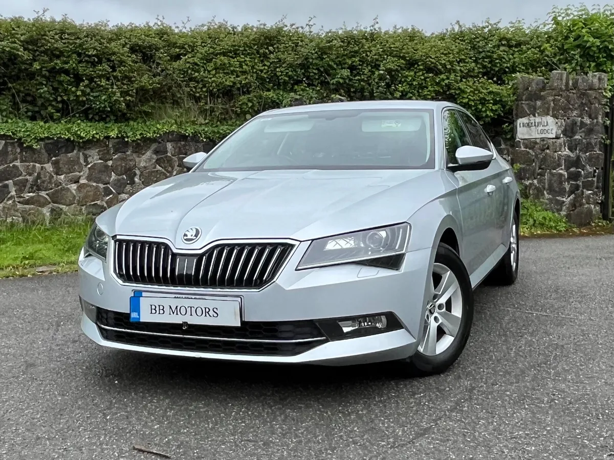 Skoda Superb 1.6 TDI 120bhp Ambition DSG - Image 4
