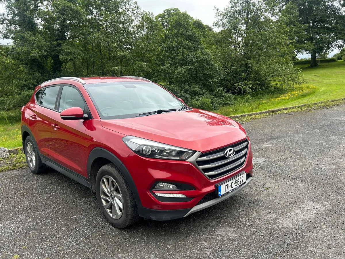Hyundai Tucson 2017, cream leather - Image 1