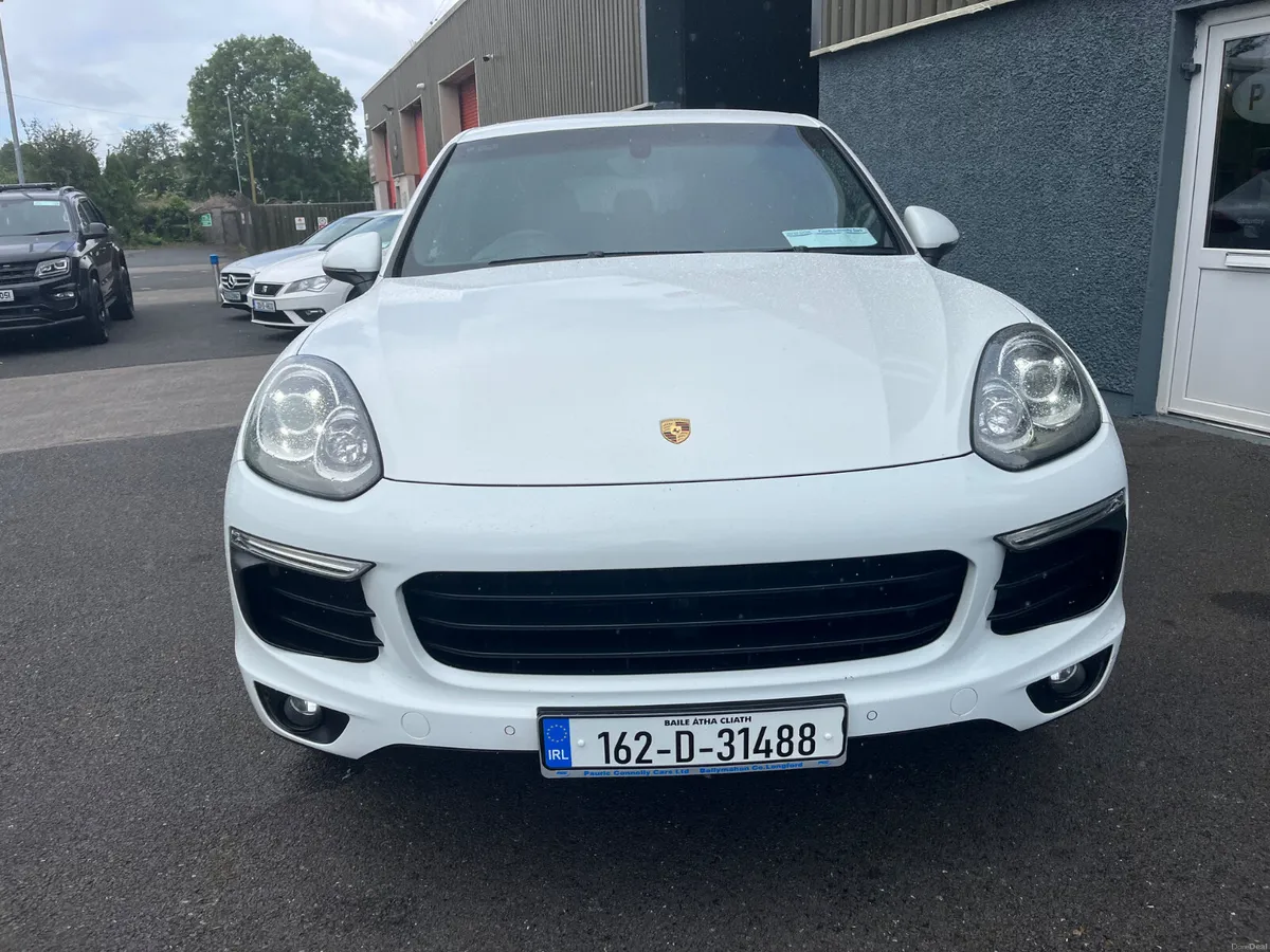 Porsche Cayenne 2016**Fab Machine** - Image 5