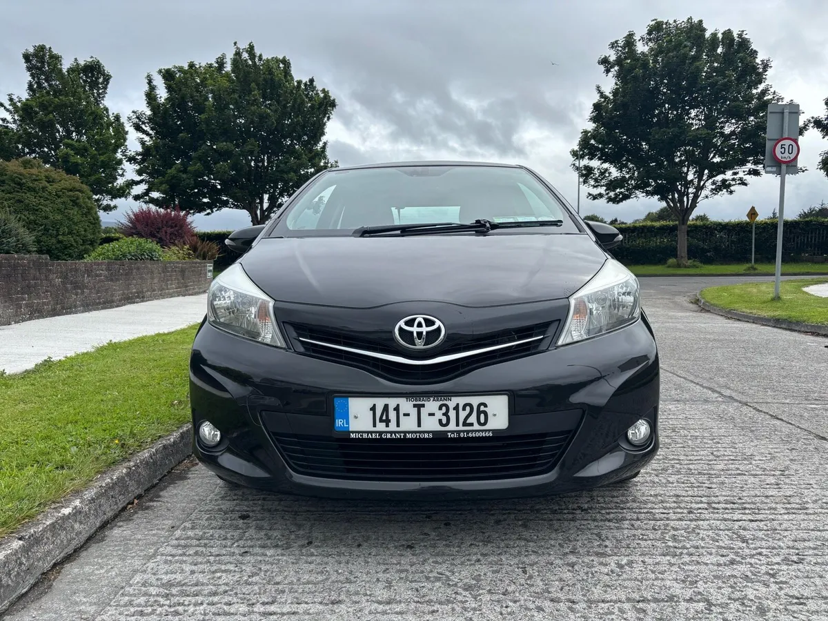 2014 Toyota Yaris NCT&TAX 2027 - Image 2