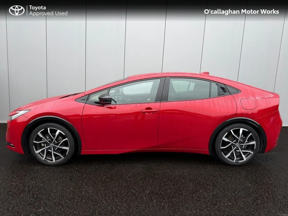 Toyota Prius PRIUS PLUG-IN HYBRID - Image 6