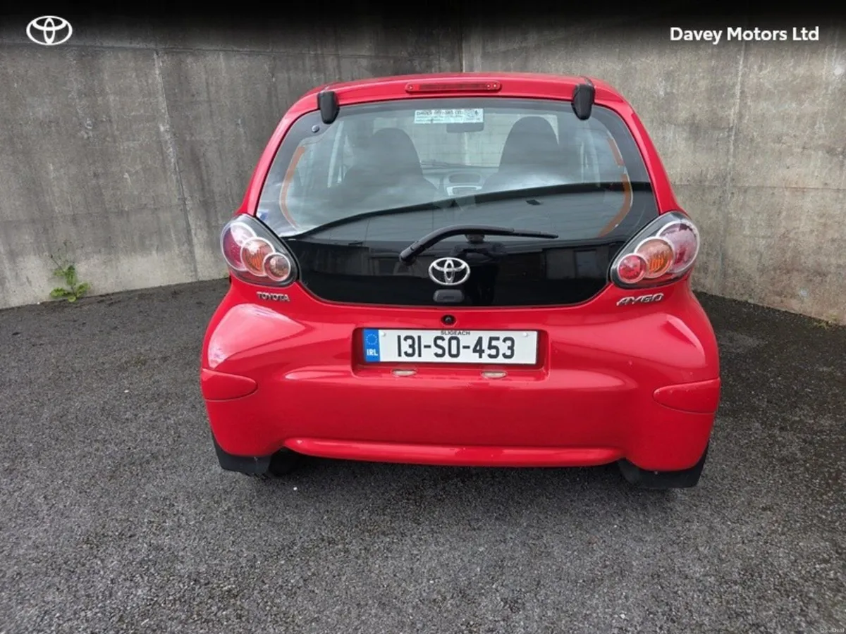 Toyota Aygo AYGO 1.0 5DR AURA RC - Image 4