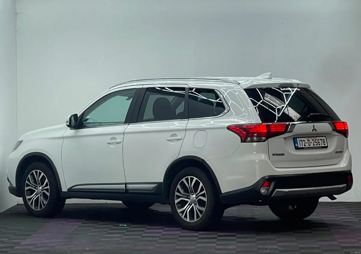 2017 Mitsubishi Outlander 2.2D, New NCT - Image 6