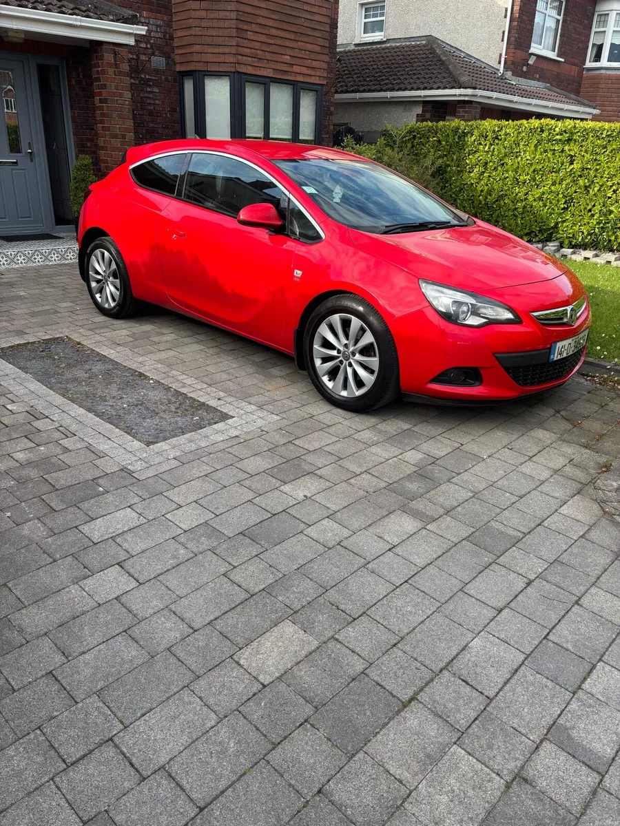 2014 Vauxhall Astra - Image 1