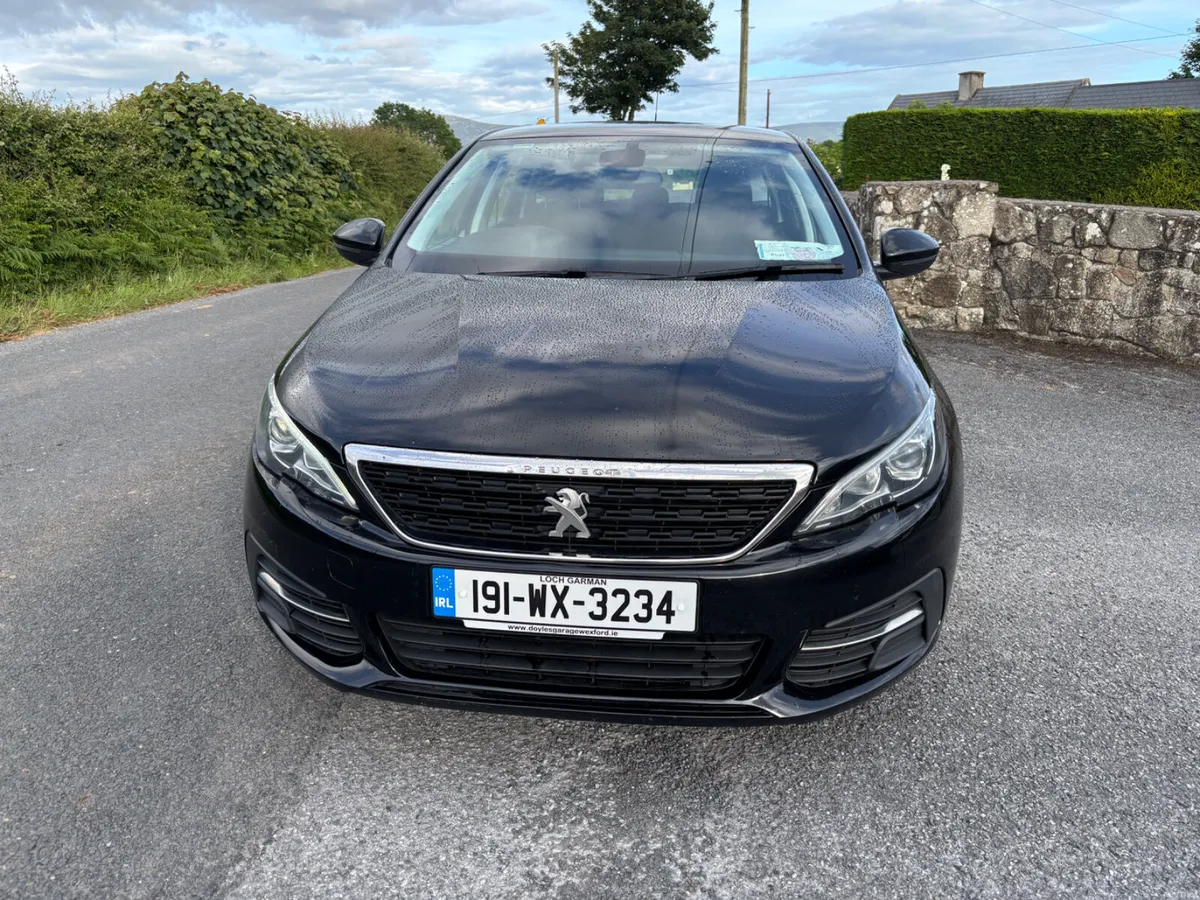 Peugeot 308 2019 estate - Image 2