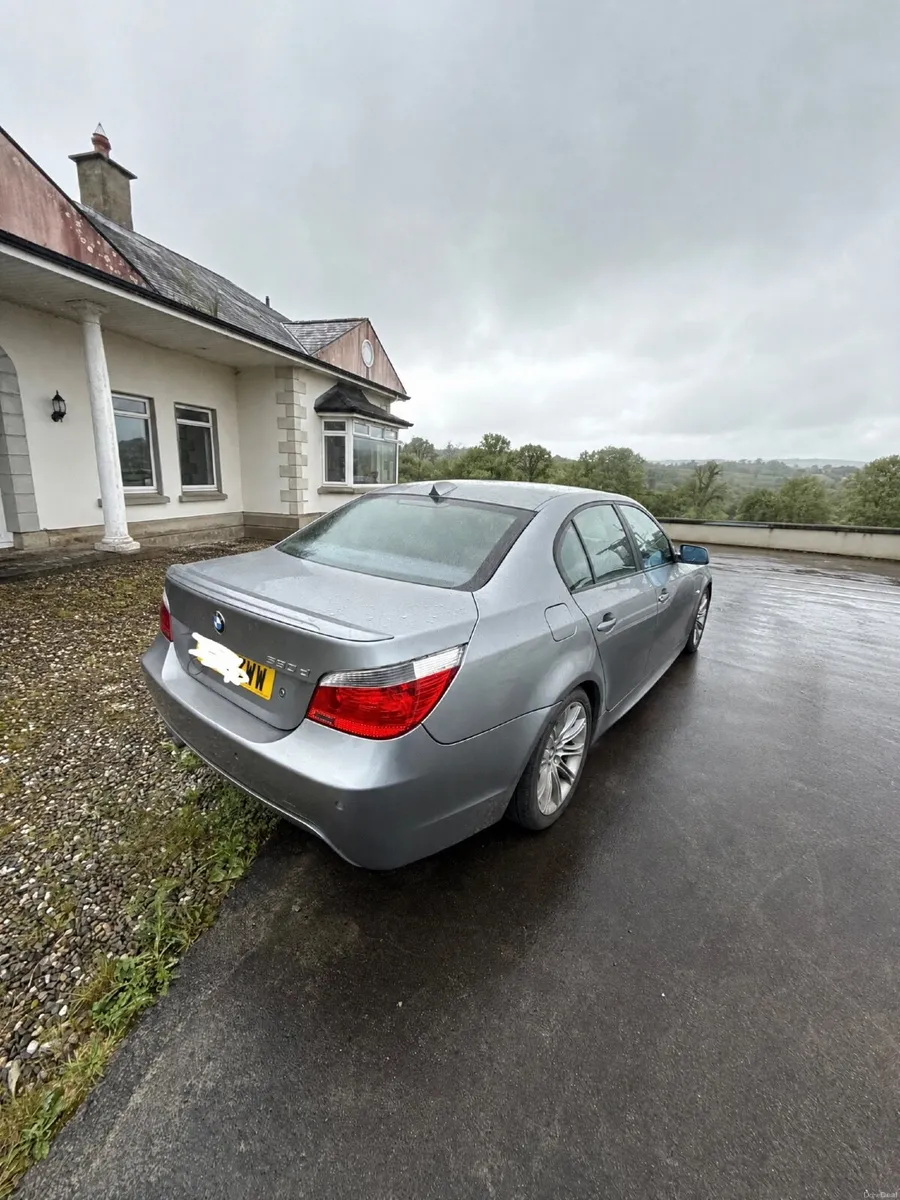 BMW 5-Series 2006 - Image 2
