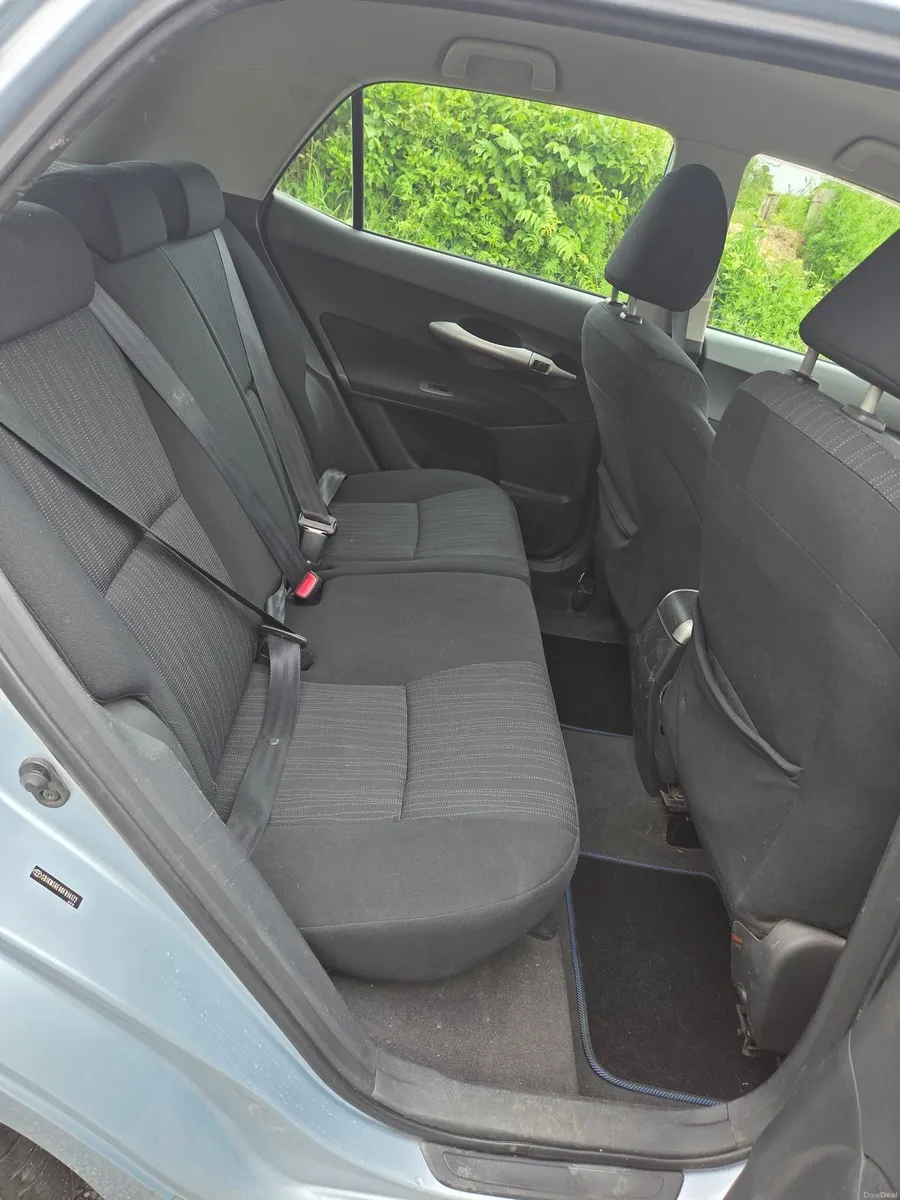 Toyota Auris 2008 - Image 4