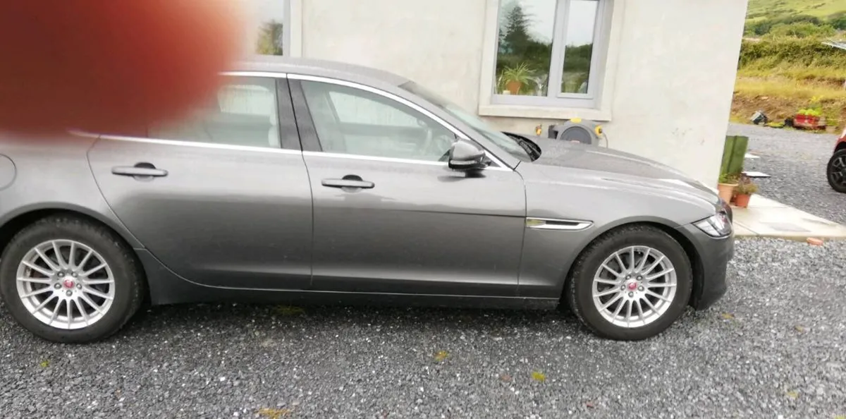 Jaguar XF. Prestige. 2.0T - Image 3