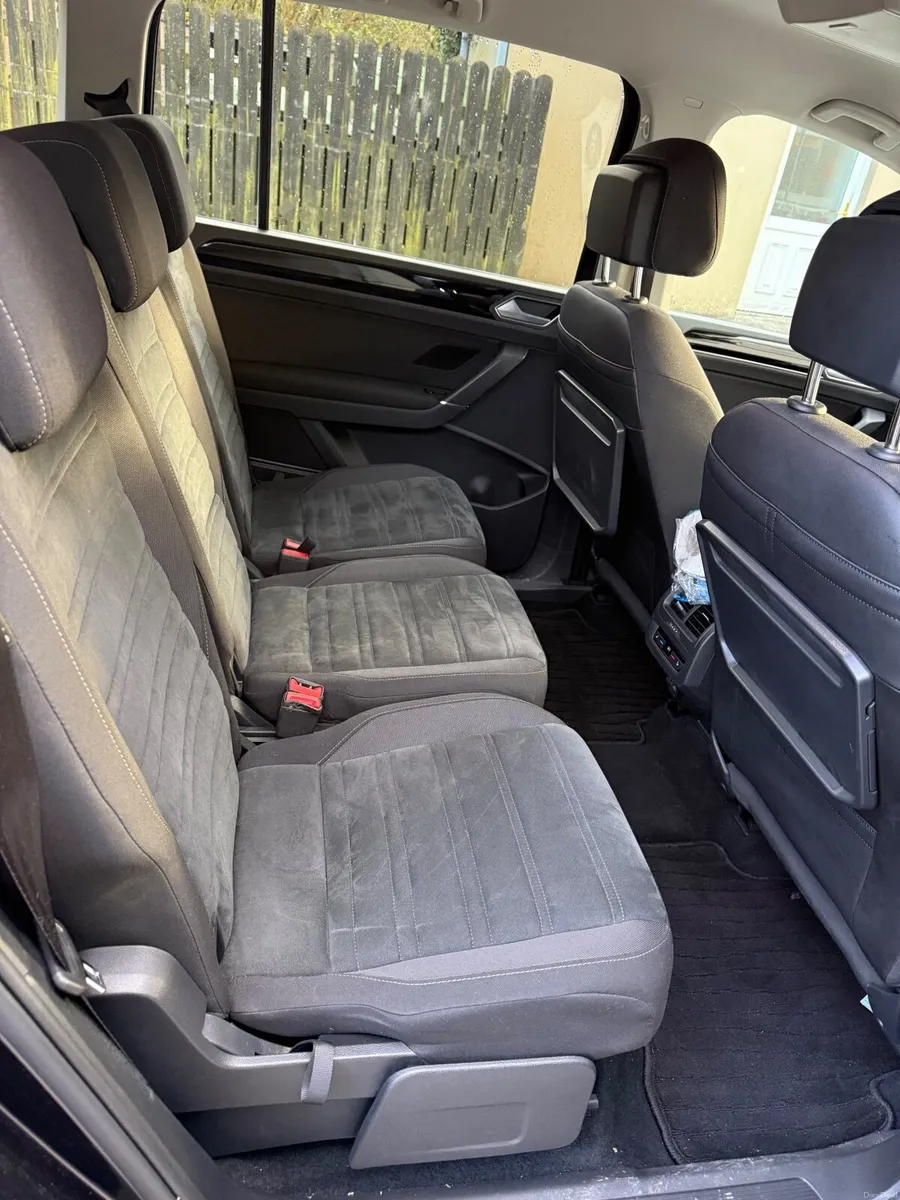 Volkswagen Touran 2018 - Image 3