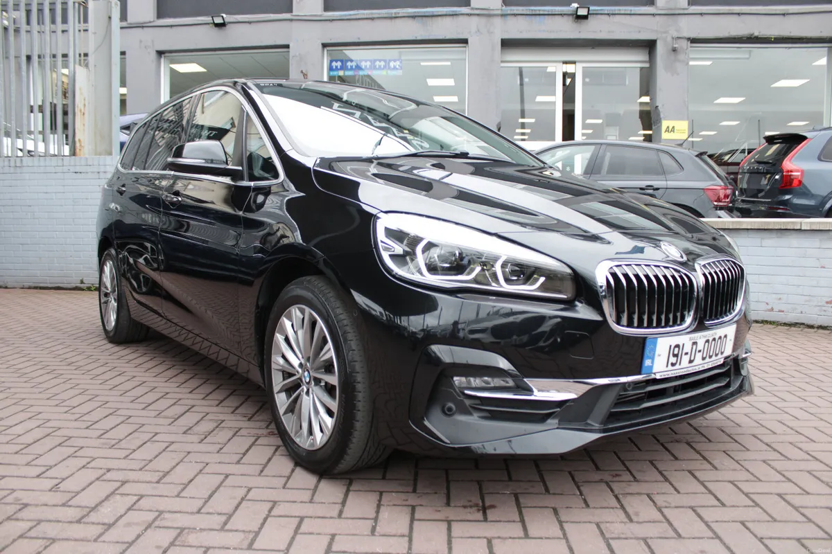 2.0D SE LUXURY 7 SEATER AUTOMATIC IMMACULATE CONDI - Image 2