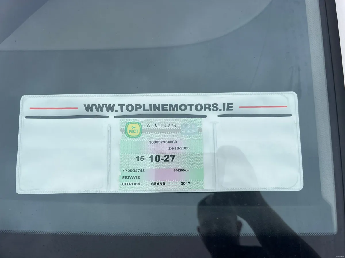 ==7 SEATER//AUTO//NEW NCT//IMMACULATE== - Image 2
