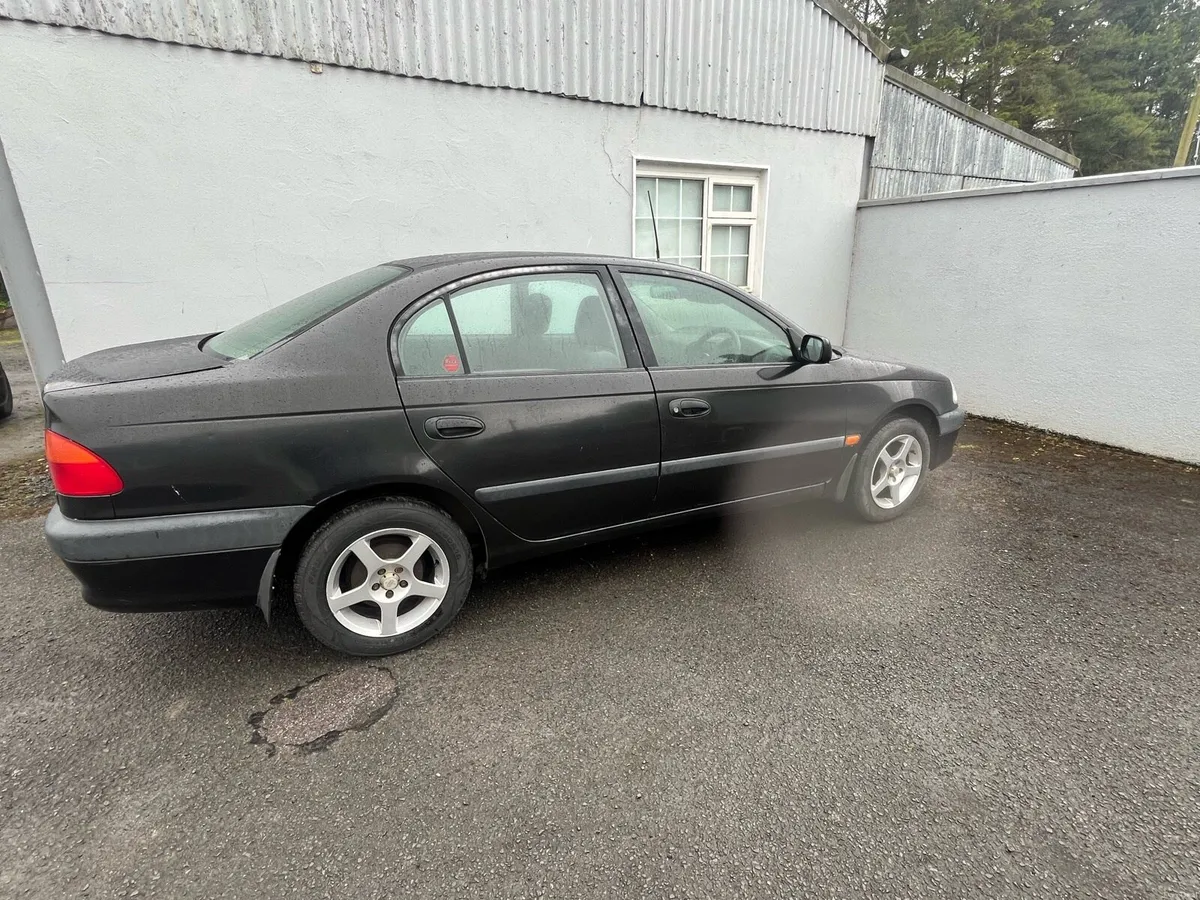 Toyota Avensis - Image 3