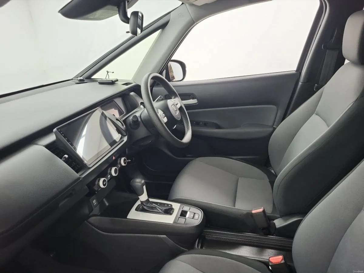Honda Fit 1.5 Auto Hybrid - Image 4
