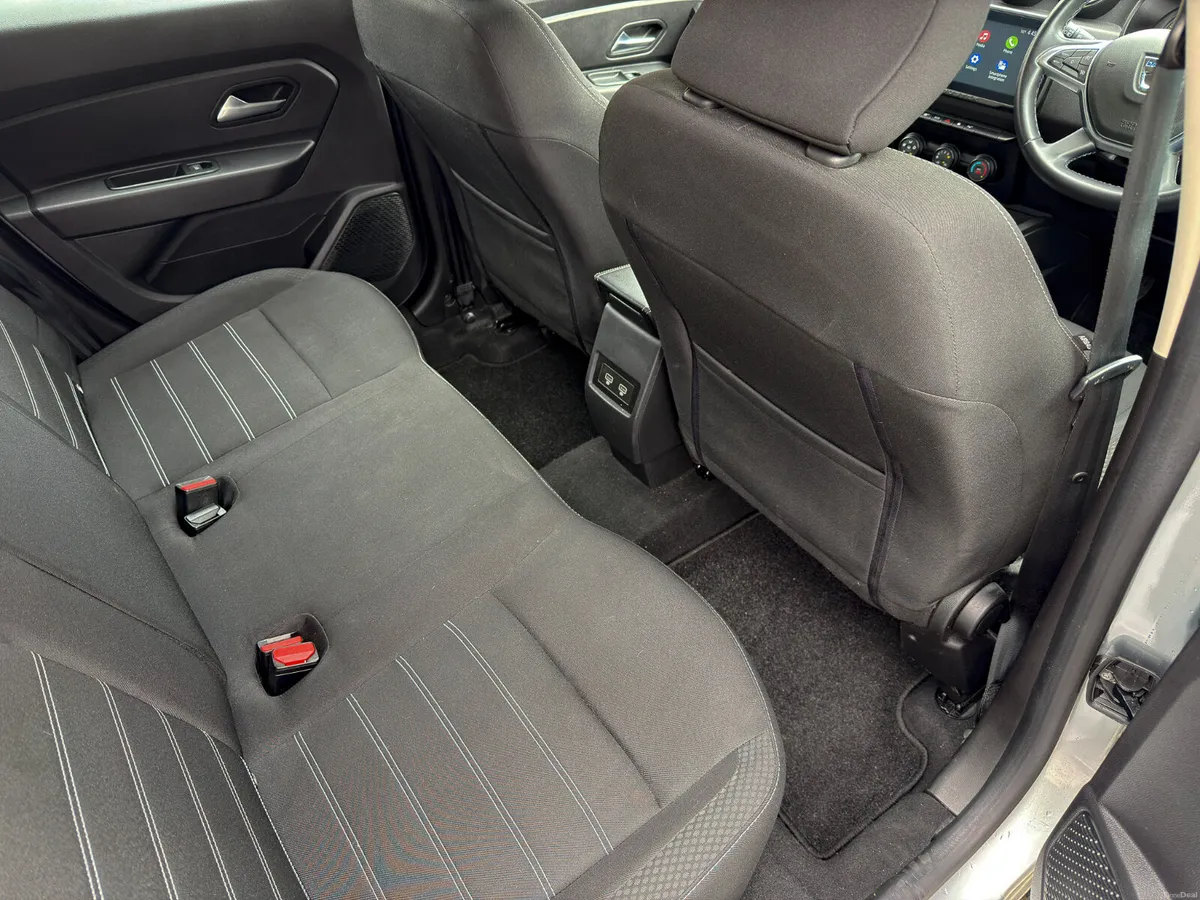 2022 Dacia Duster COMFORT 1.0 Petrol Manual 5Dr - Image 4