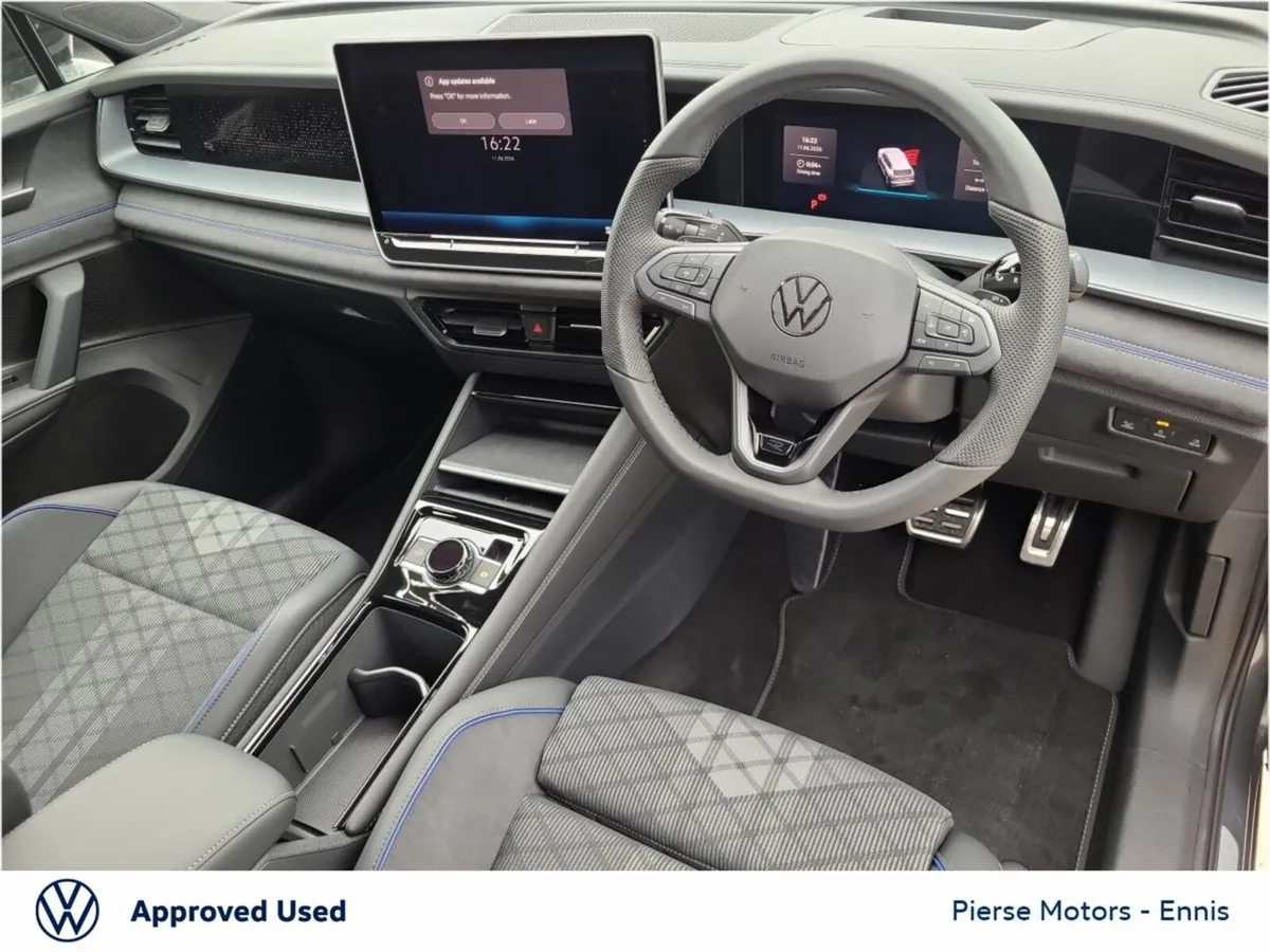 Volkswagen Tayron 1.5 TSI 204PS R-Line Black Editi - Image 3