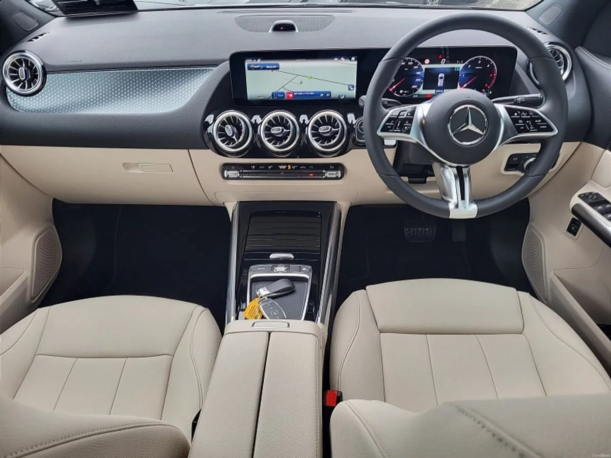 Mercedes-Benz GLA GLA200d Progressive Line PLUS AU - Image 4