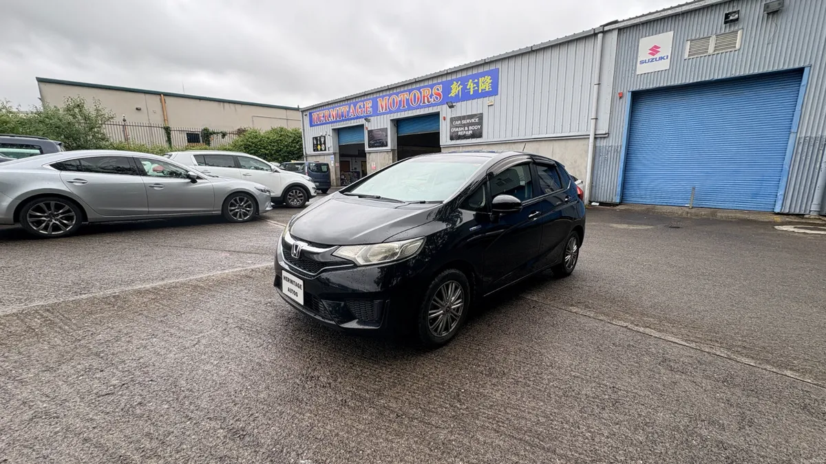 Honda Fit 1.5 Hybrid Petrol 2016 - Image 3