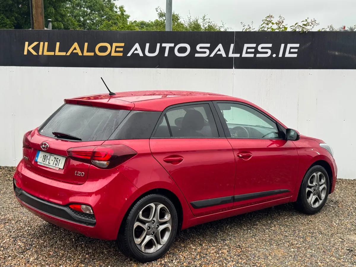 2019Hyundai i20 1.2 Deluxe (Top spec & low miles) - Image 4