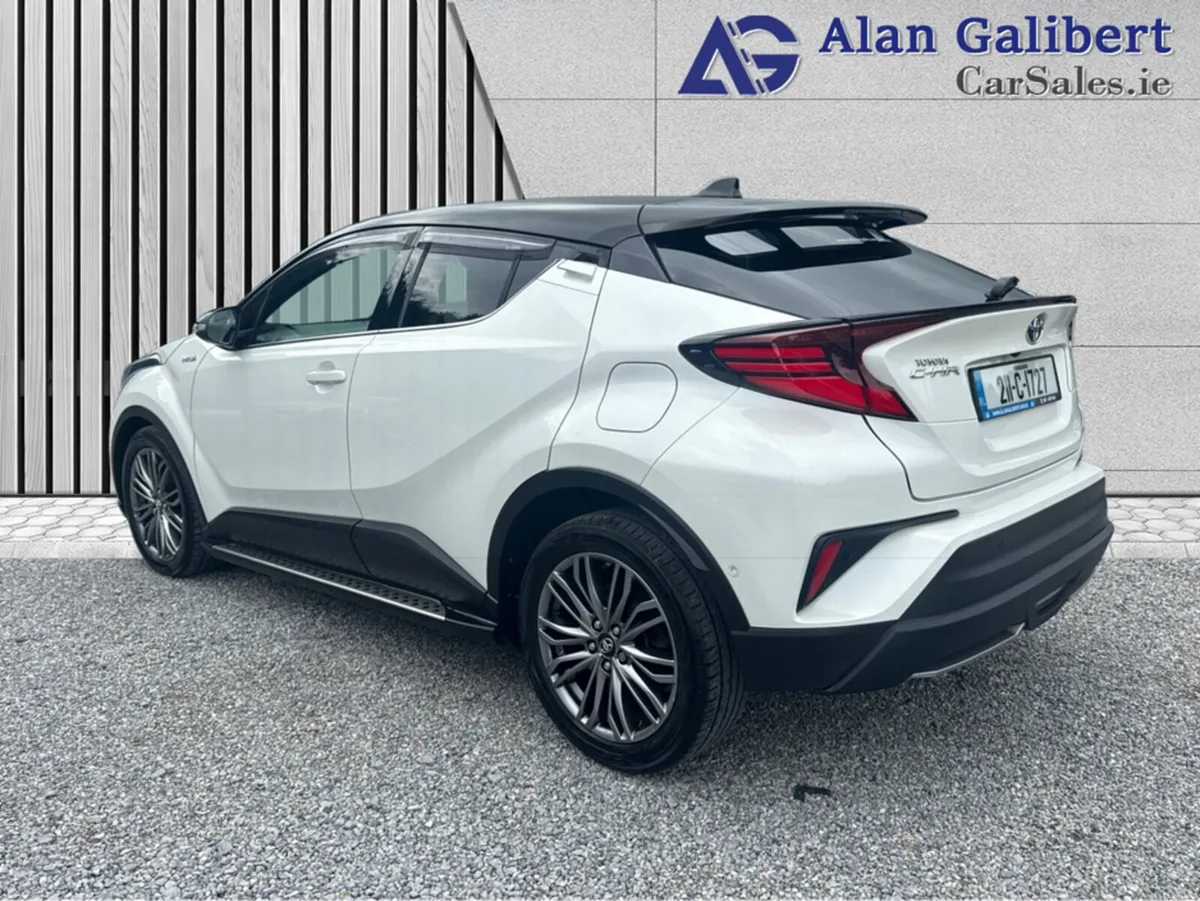 Toyota C-HR 1.8 HYBRID SOL FULL LEATHER - Image 2