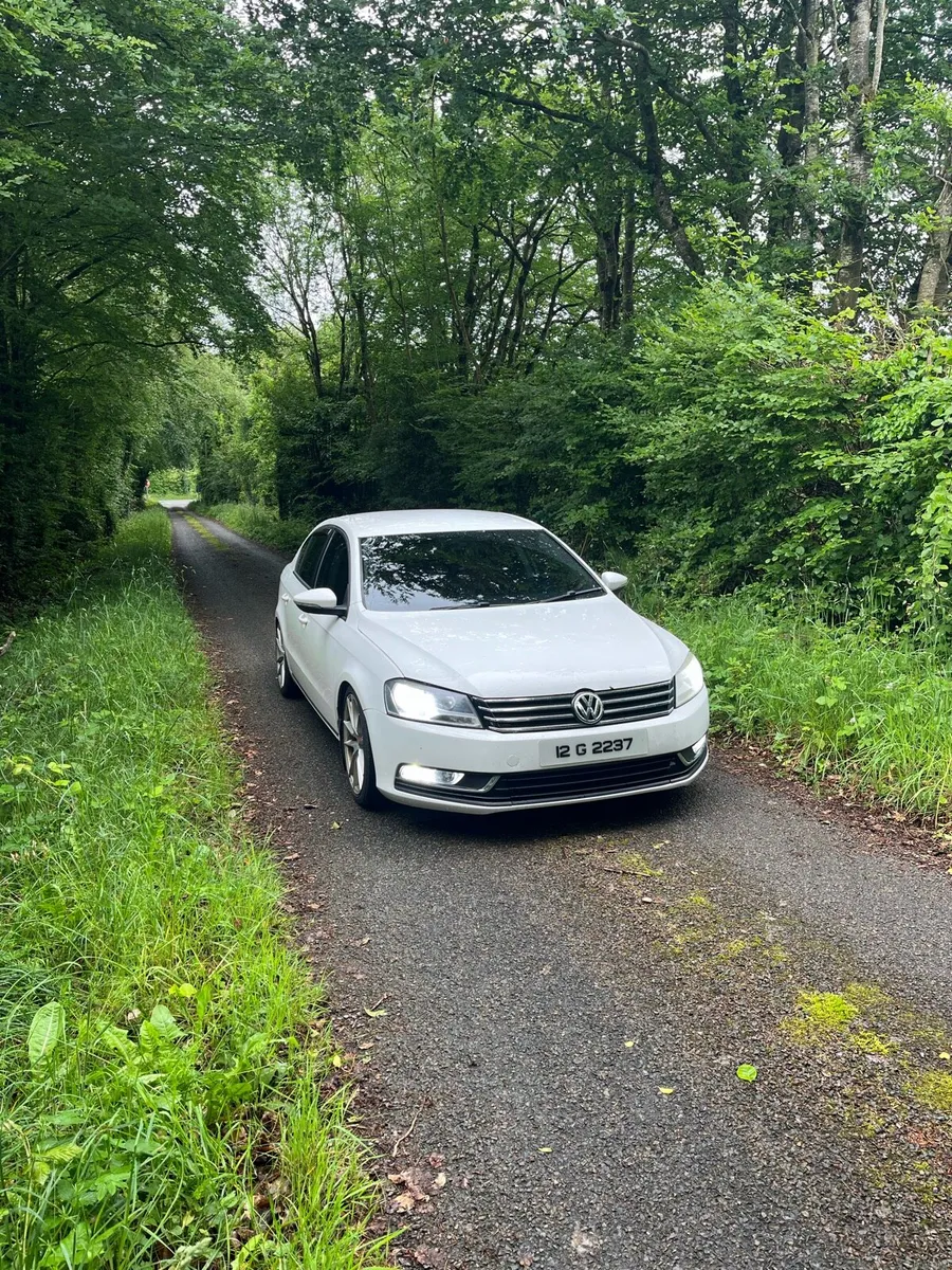 VW Passat B7 - Image 2