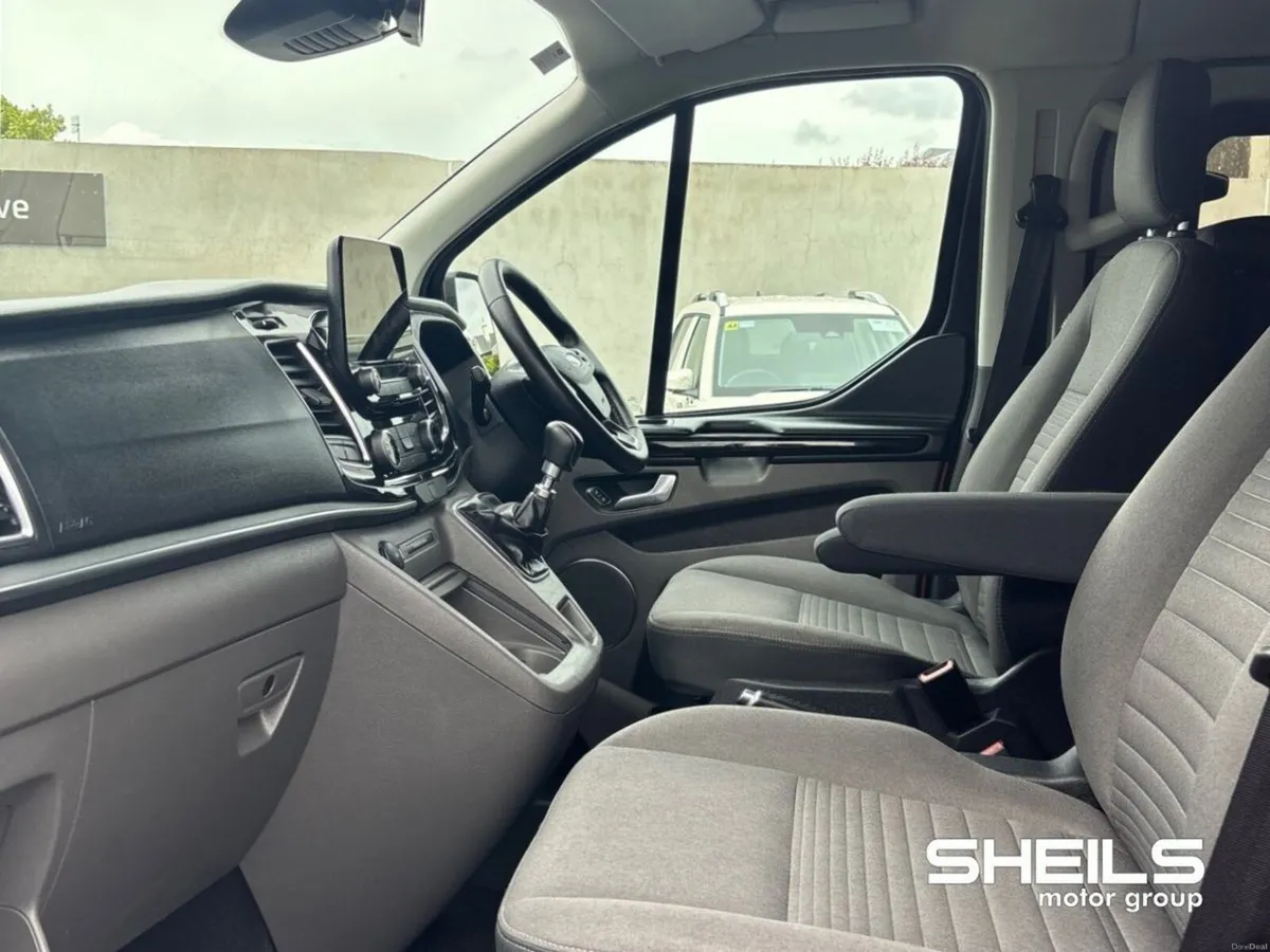 Ford Tourneo Custom 2.0L EcoBlue 136PS Trend LWB 8 - Image 5