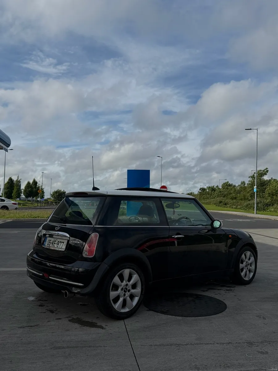 Mini Cooper 1.6 Petrol Low Kms Nct 1/27 & Tax 3/27 - Image 2
