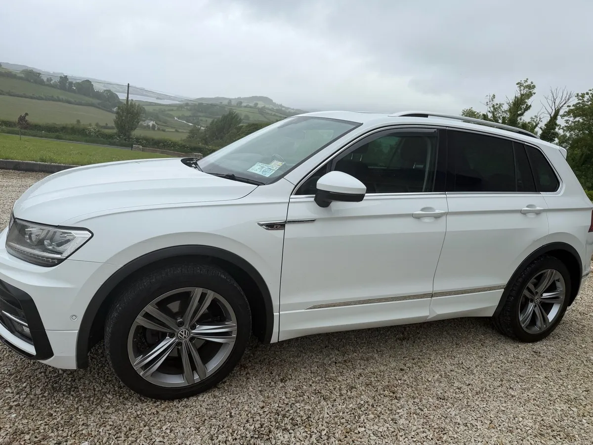 182 Volkswagen Tiguan R-Line - Image 3