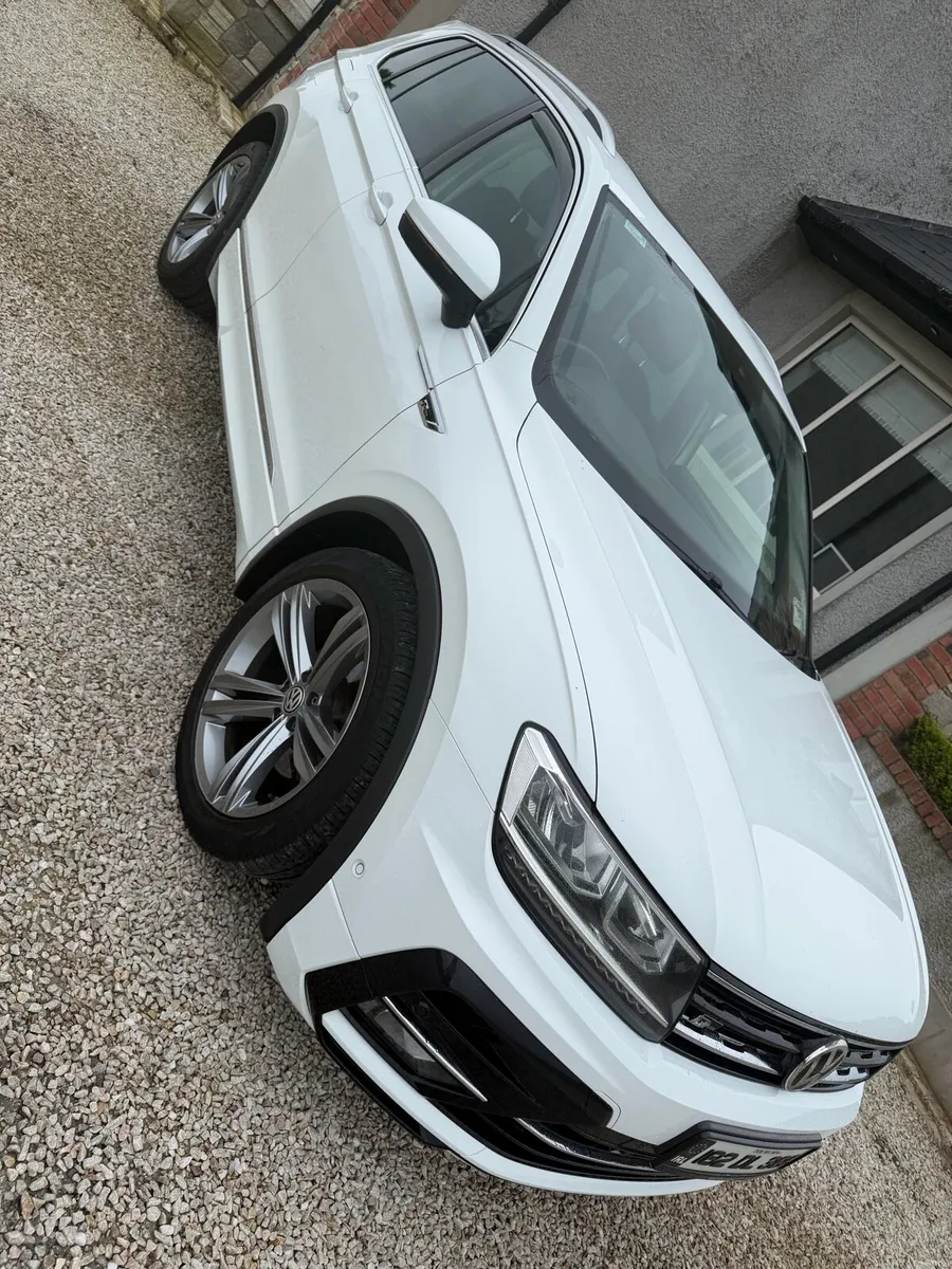 182 Volkswagen Tiguan R-Line - Image 1