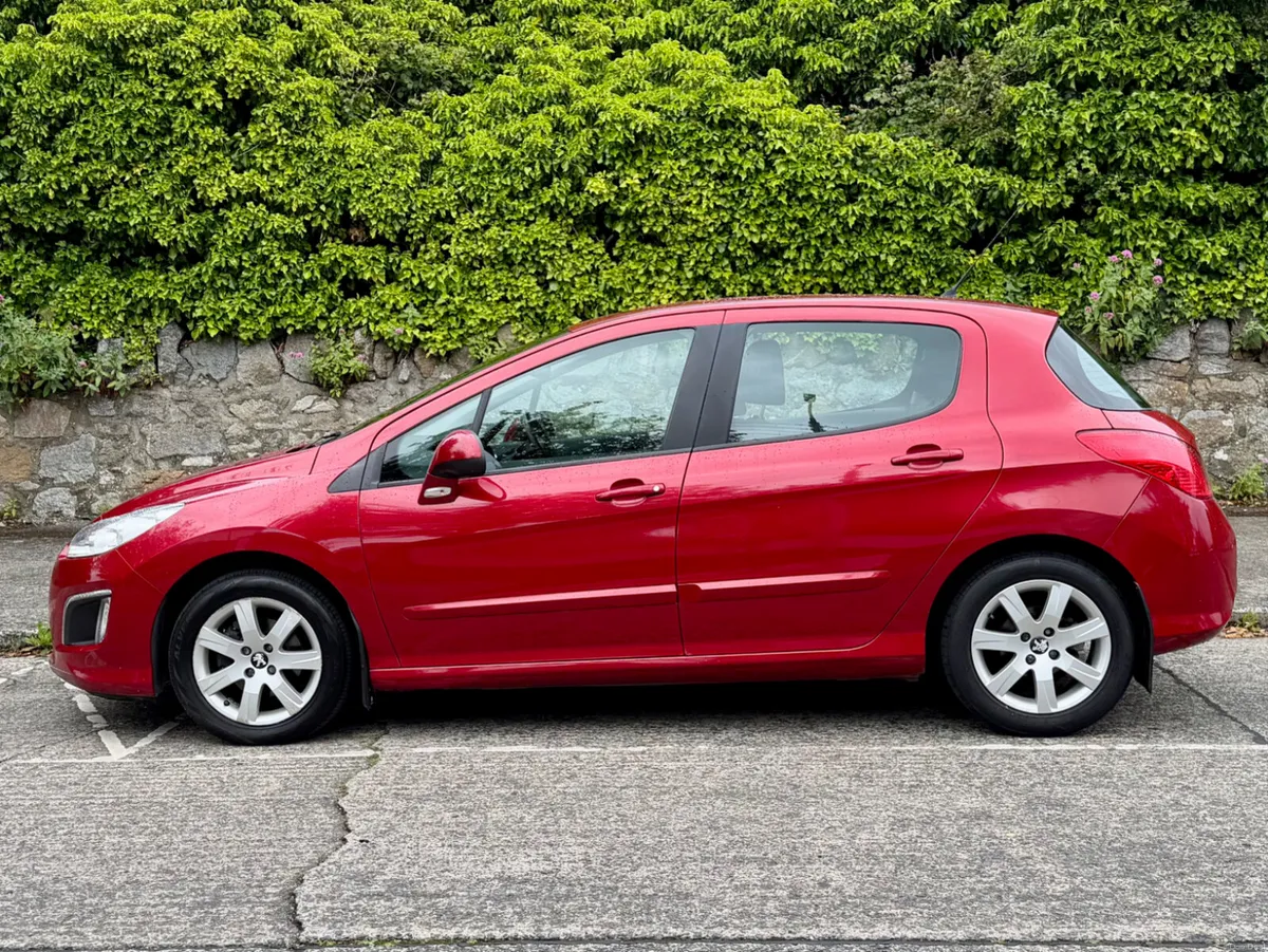 Peugeot 308 2014!!!!!!ONLY 33K MILES!!!!!! - Image 3