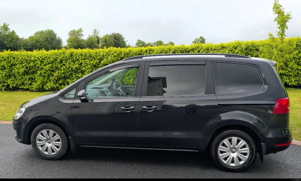 2011 VOLKSWAGEN SHARAN 2.0 TDI -  7 seater MPV - Image 4