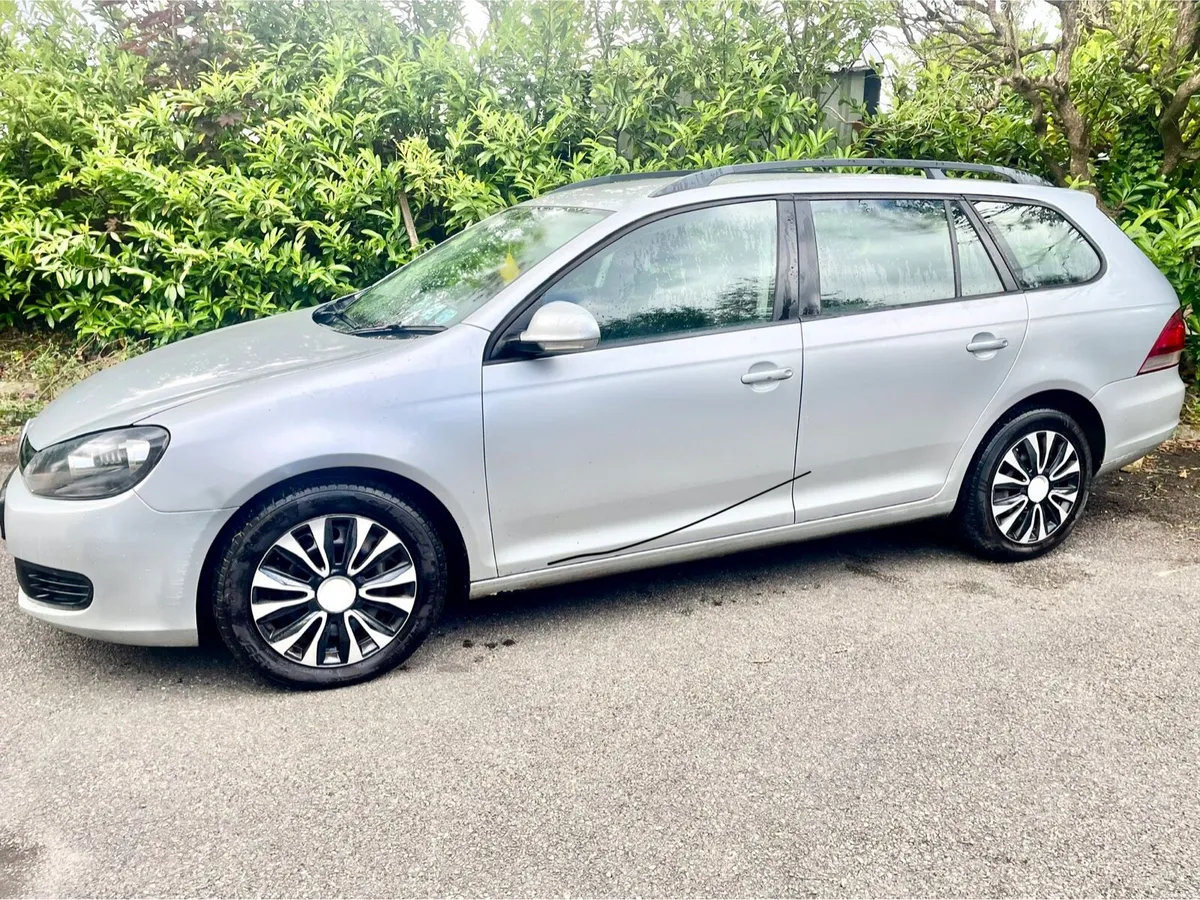 10 Vw Golf 1.6 Tdi Est Nct €1750 price drop - Image 4