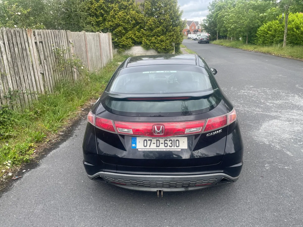 HONDA CIVIC  2007 1.8L Manual - Image 3